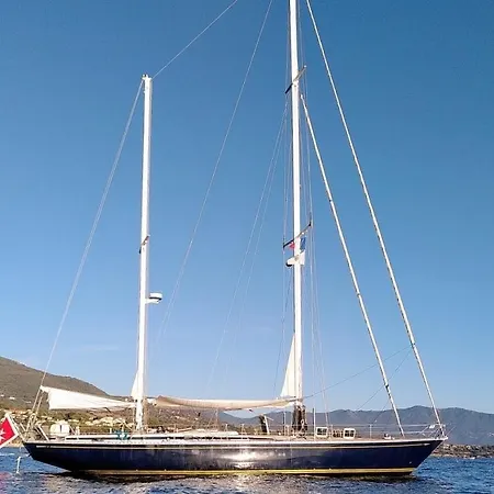 Botel !perfect Sailboat To Relax At The Port Forum! *