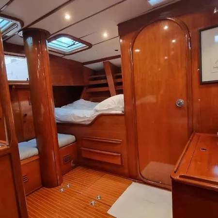 !perfect Sailboat To Relax At The Port Forum! Botel *